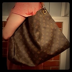 100% Authentic Artsy PM Louis Vuitton